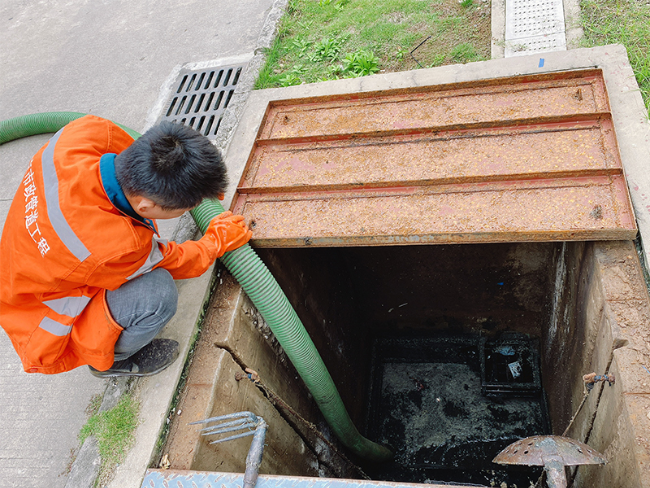 嘉定抽化粪池